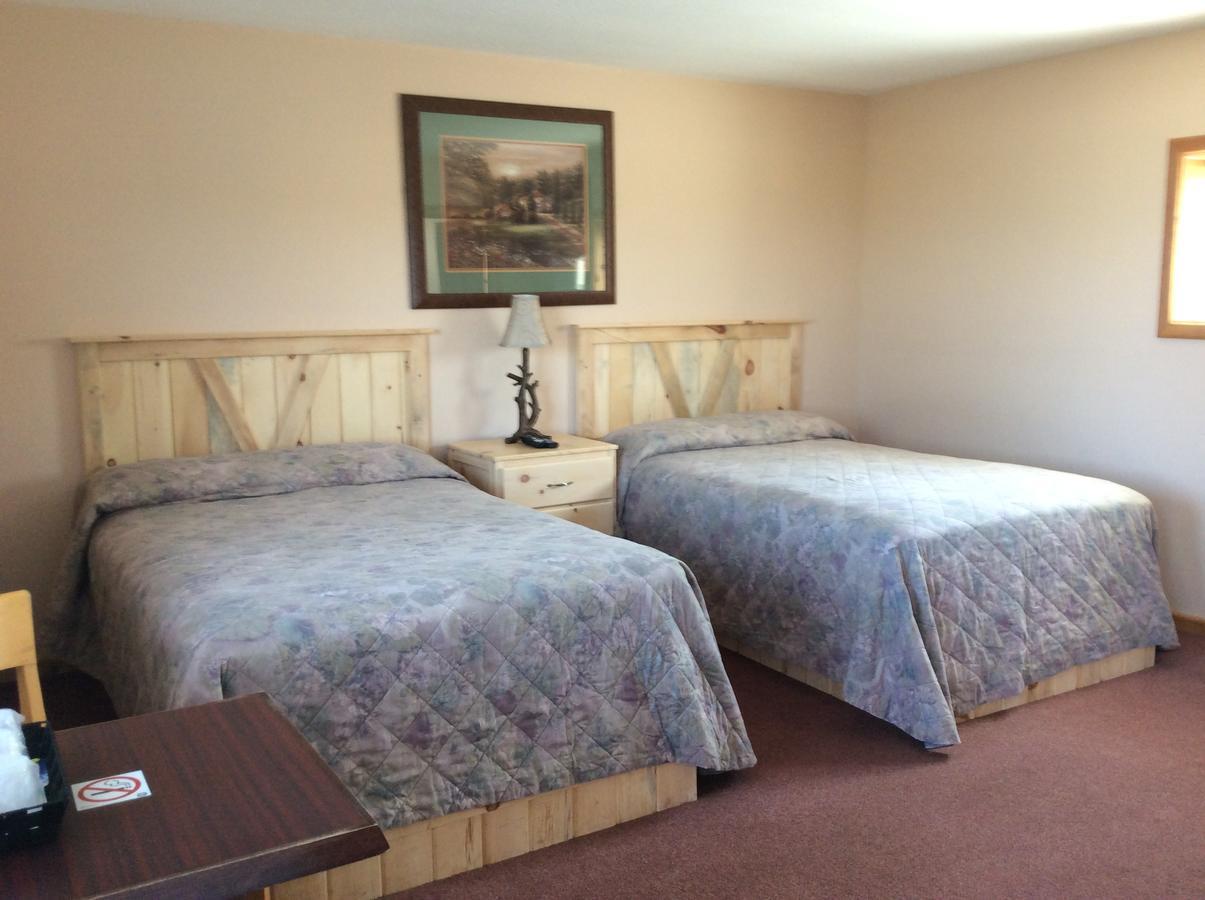 Tay Motel Waubaushene エクステリア 写真